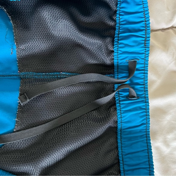 Eddie Bauer Athletic Shorts - Picture 9 of 9